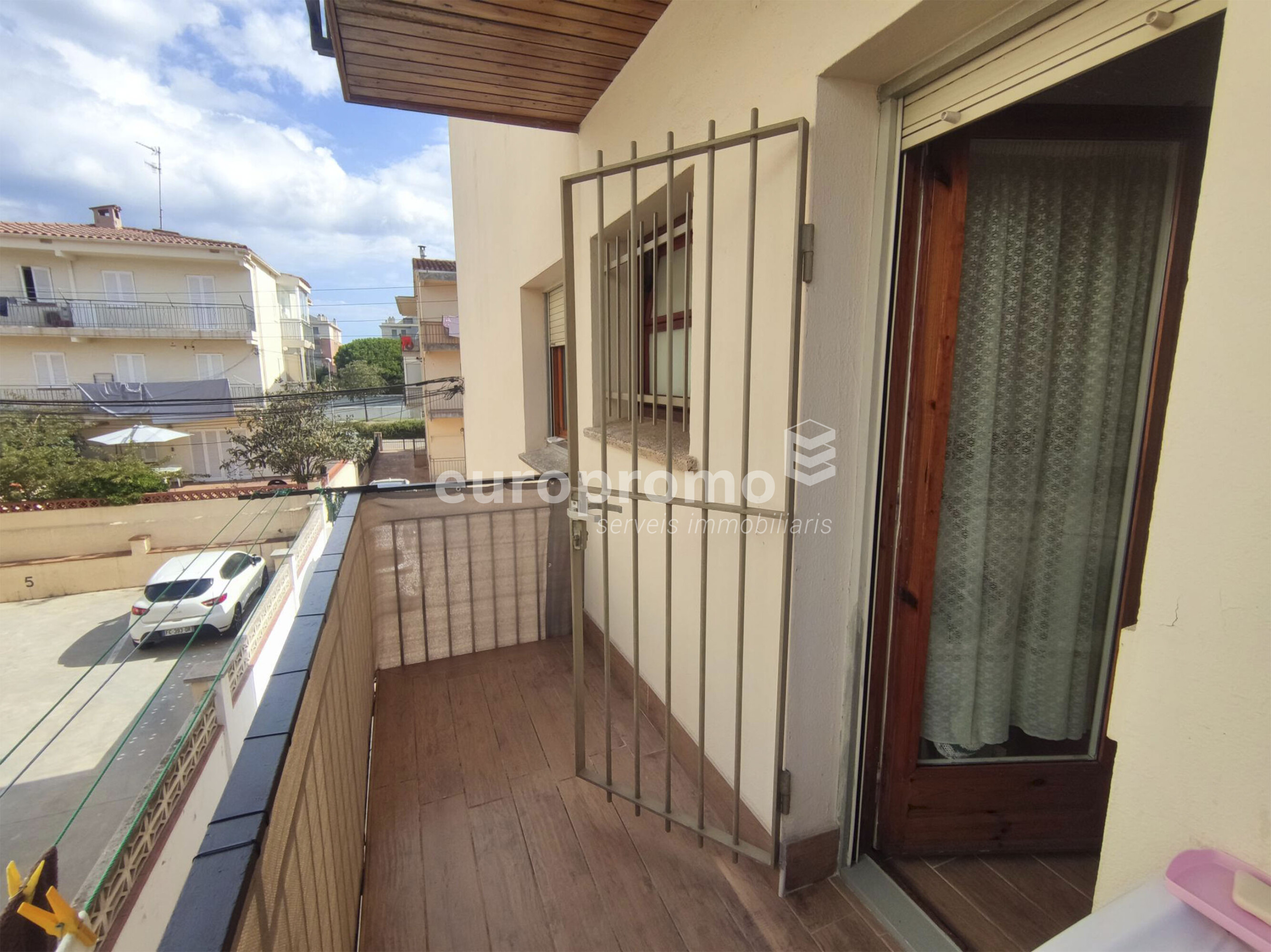Piso muy acogedor  situado en Torre Valentina a 300m de la playa!